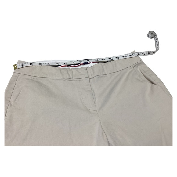 Tommy Hilfiger Women's Beige Straight Leg Relaxed Fit Mid Rise Khaki Pants Sz 10 - Picture 4 of 16